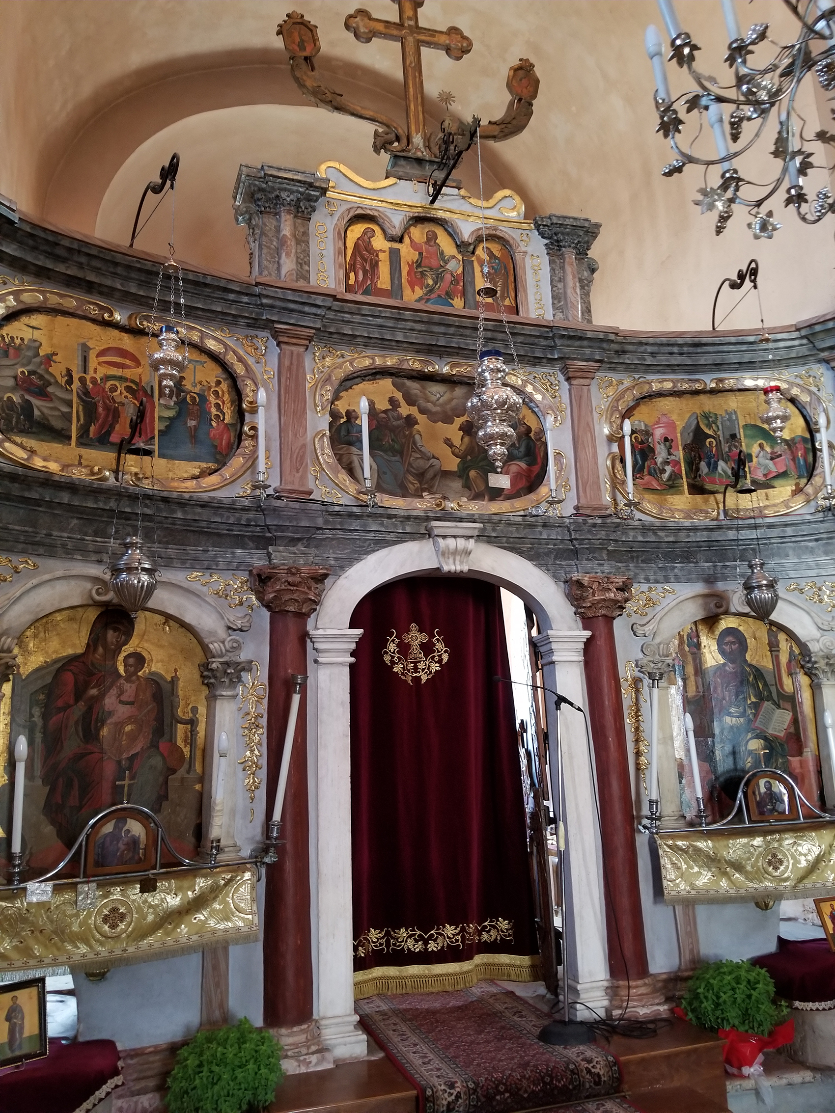 Interior of the church of the Holy Apostles Jason and Sosipater, Corfu