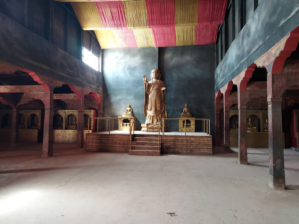 Kundun (1997) filming in Atlas Studios